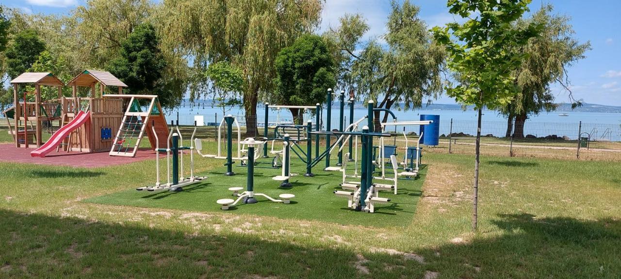 Life Apartmanok Siófok Exteriér fotografie